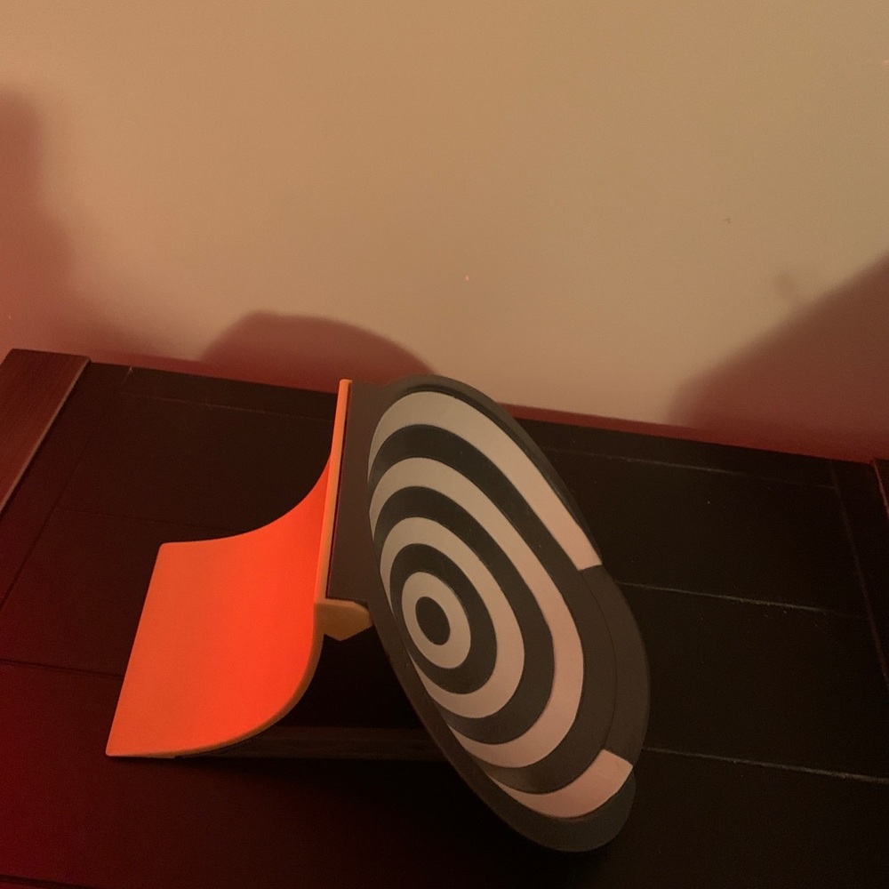 Finger boarding ramp